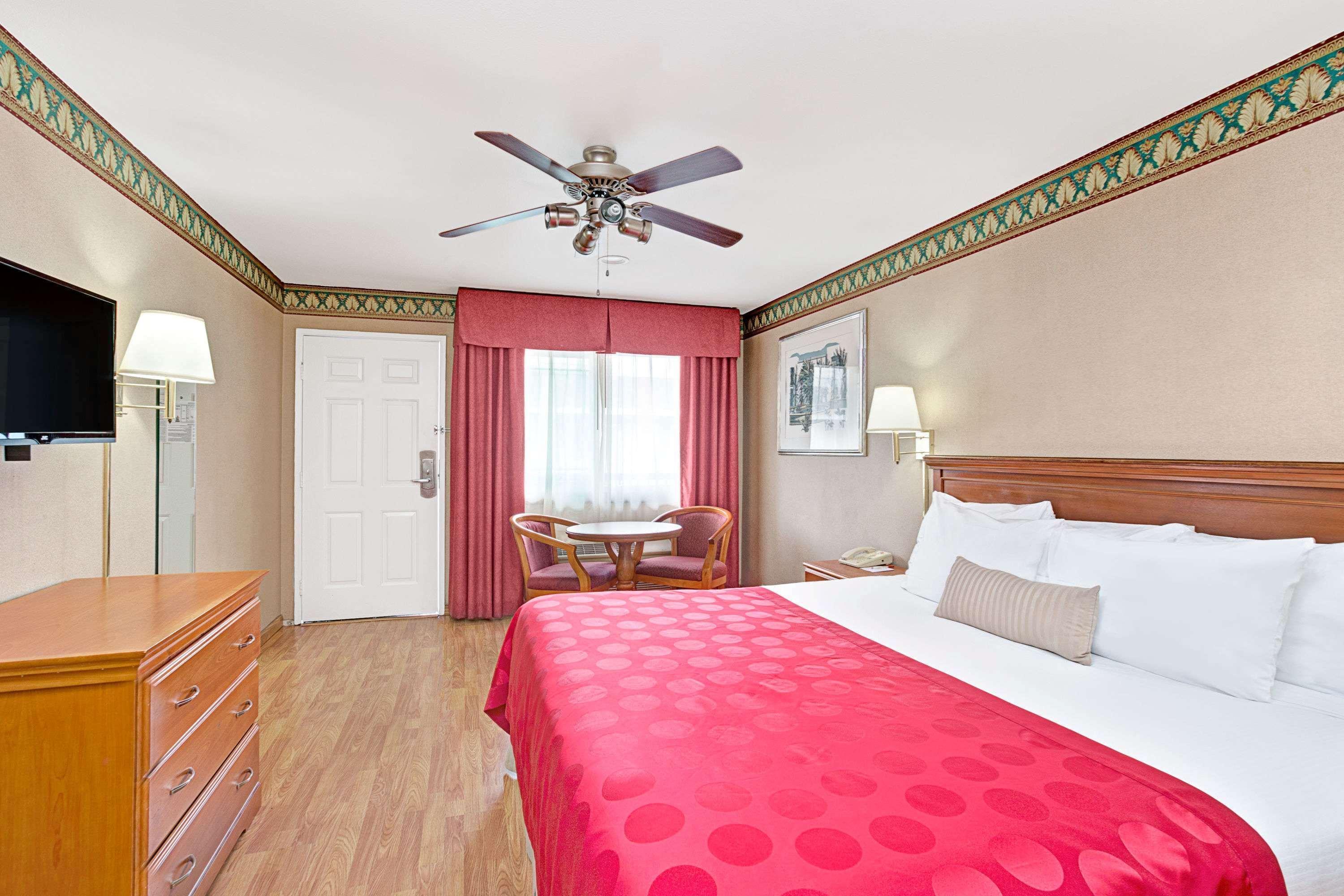 Ramada By Wyndham Redondo Beach Exteriér fotografie