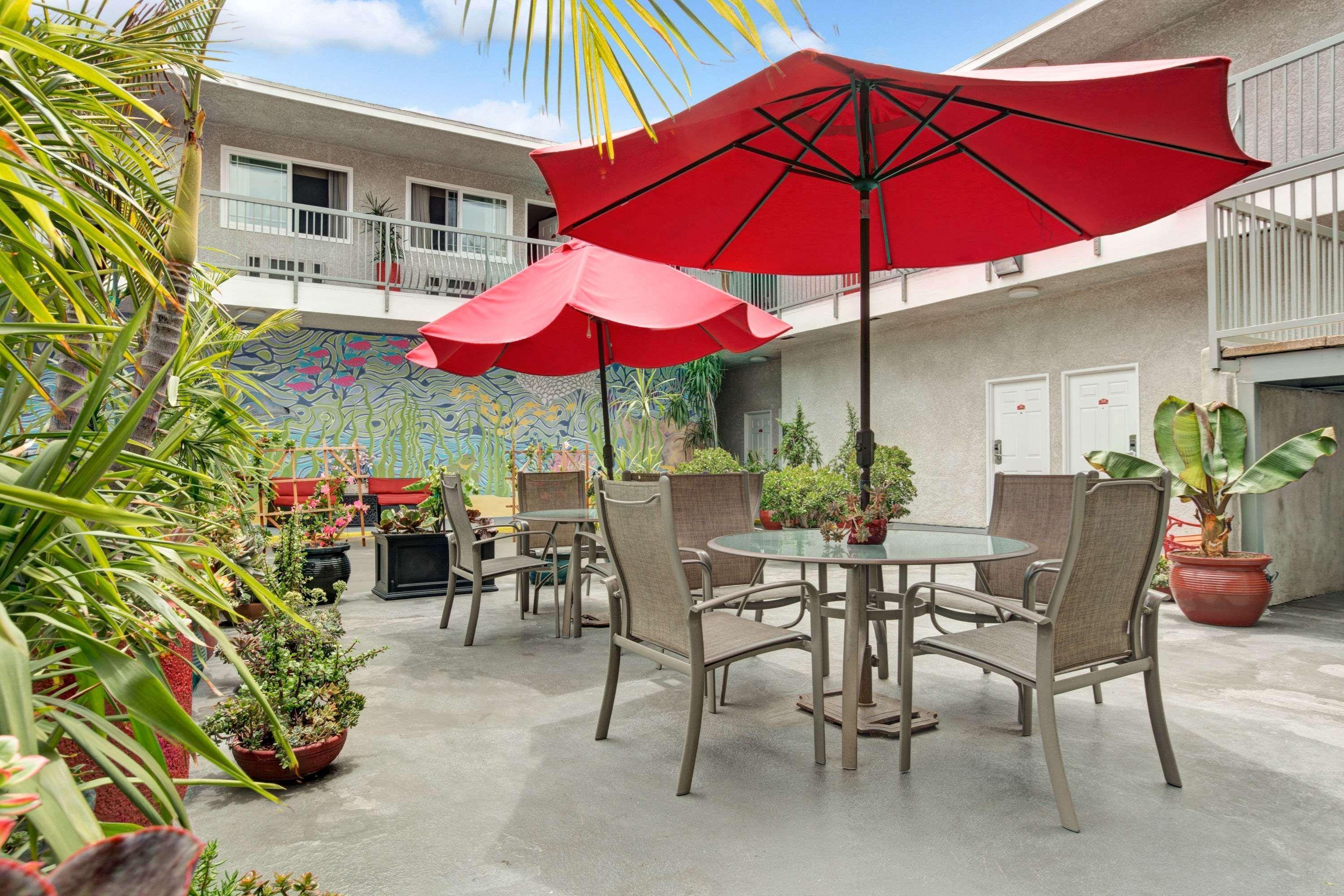 Ramada By Wyndham Redondo Beach Exteriér fotografie